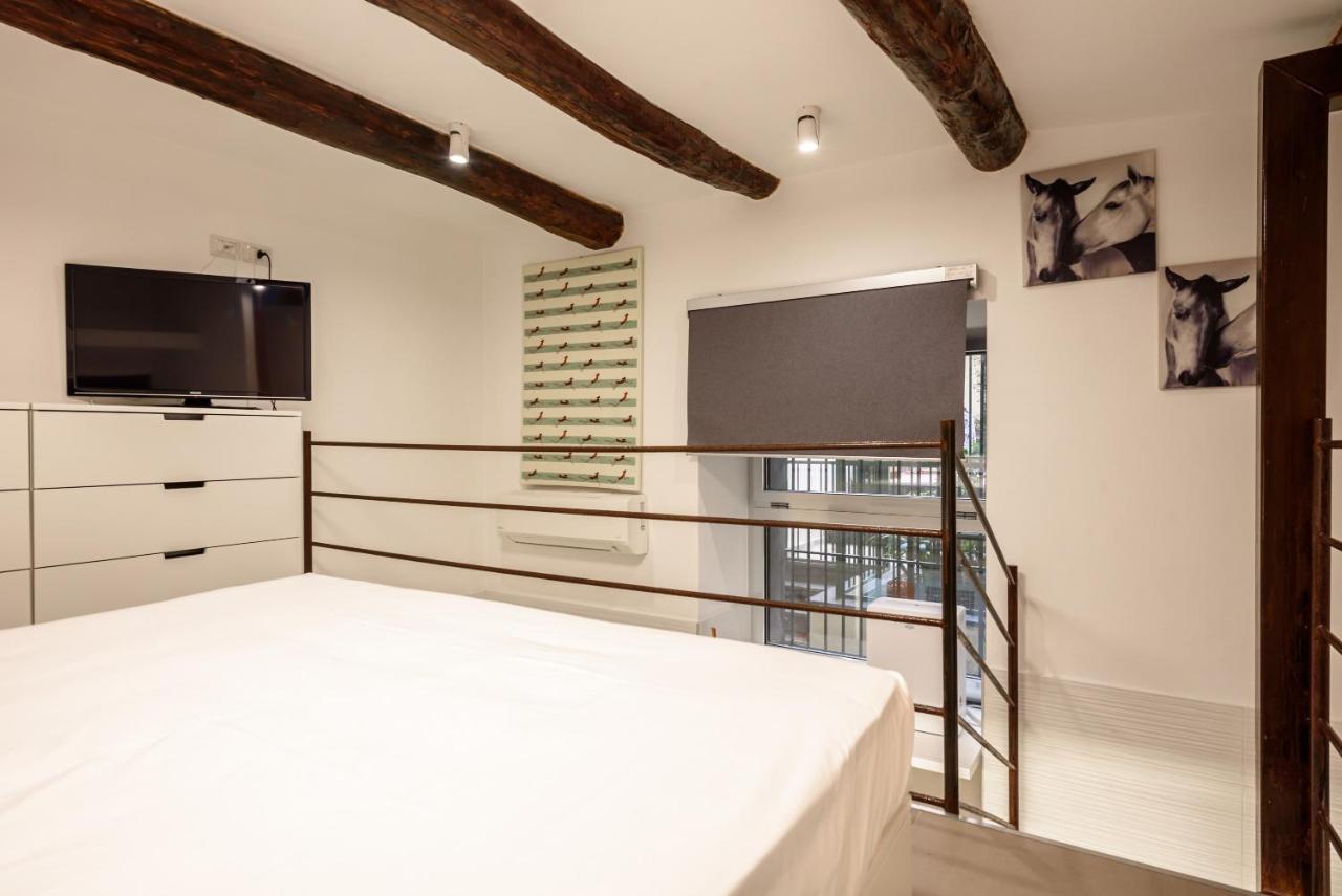 Riviera Di Chiaia 155 Apartment Naples Exterior photo